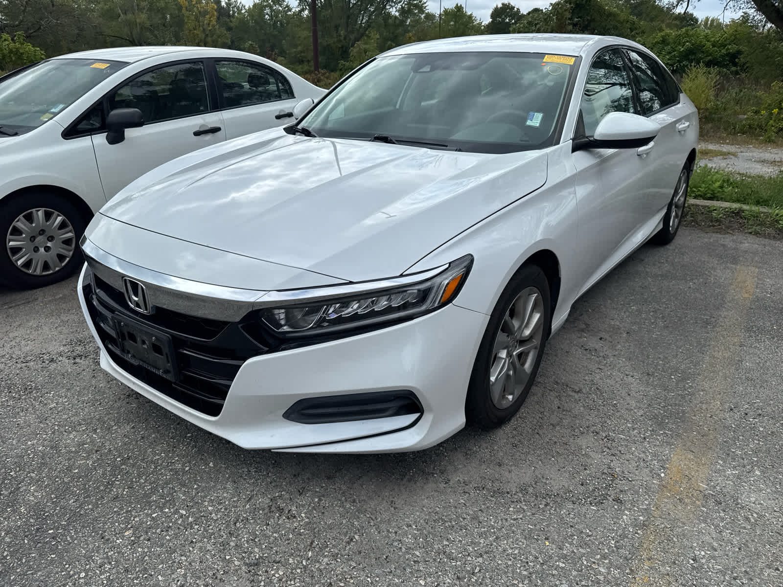 2018 Honda Accord LX photo 3