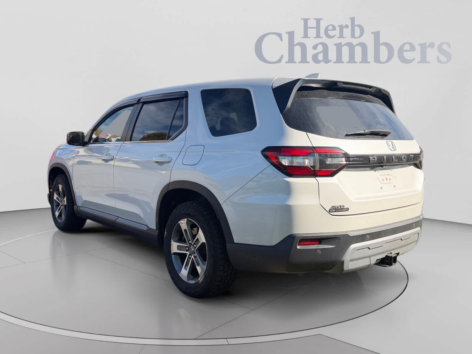 Used 2023 Honda Pilot EX-L 8 Passenger SUV