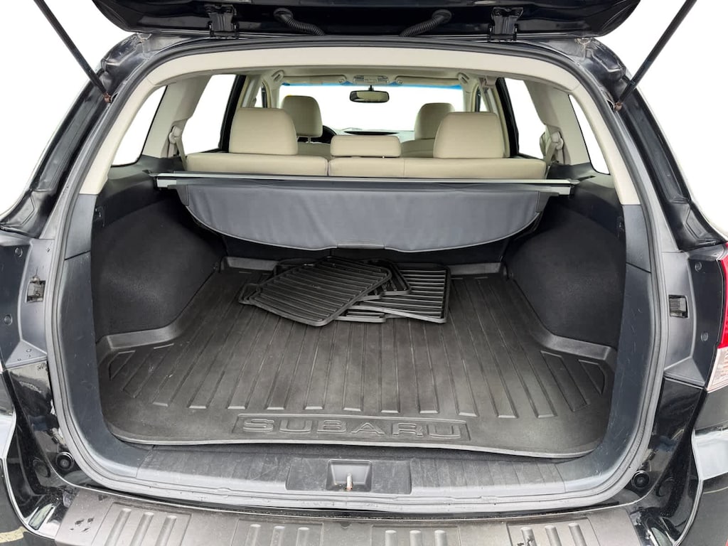 Used 2013 Subaru Outback 2.5i Limited (CVT) SUV