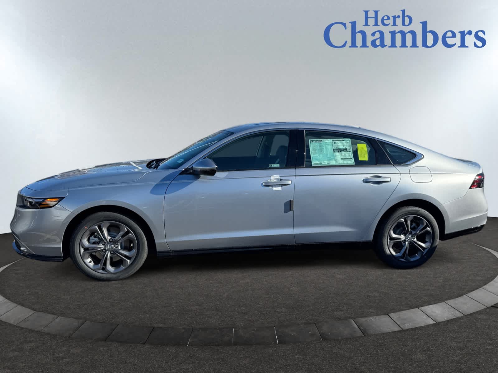 2025 Honda Accord Hybrid EX-L - Photo 11