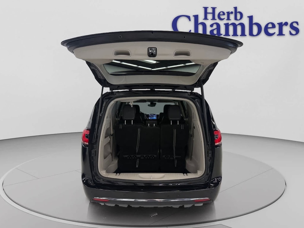 Used 2024 Chrysler Pacifica Touring L Van Passenger Van