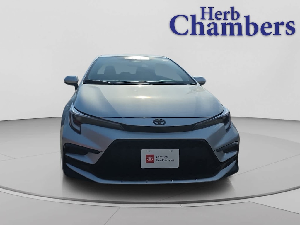 Used 2025 Toyota Corolla SE Sedan