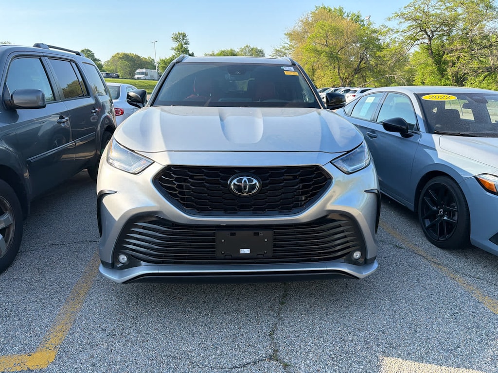 Used 2021 Toyota Highlander XSE SUV