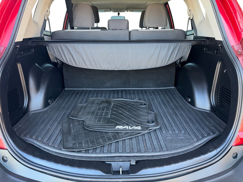 Used 2014 Toyota RAV4 4WD XLE SUV
