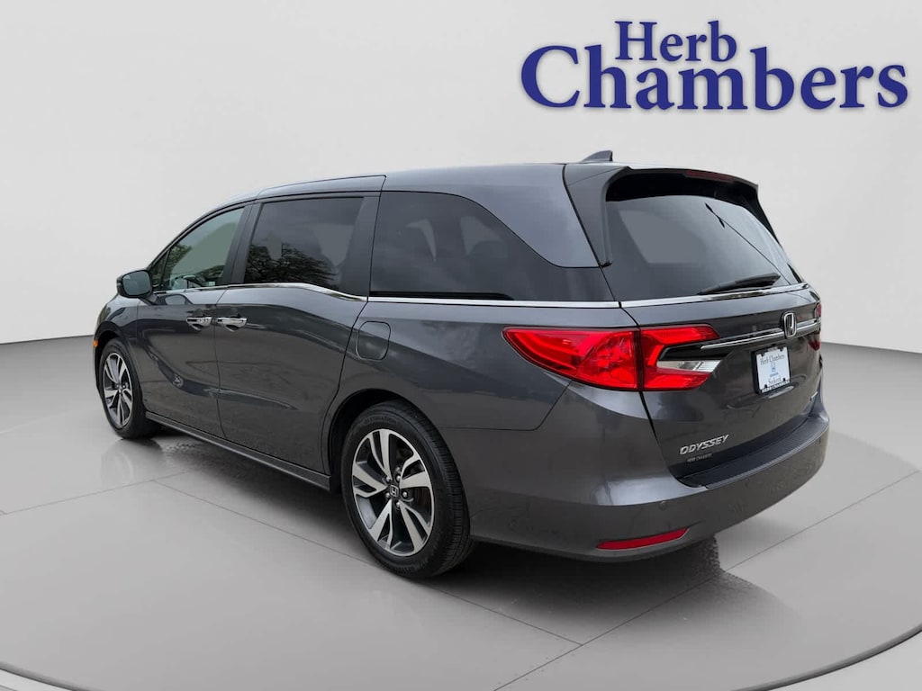Used 2023 Honda Odyssey Touring Van