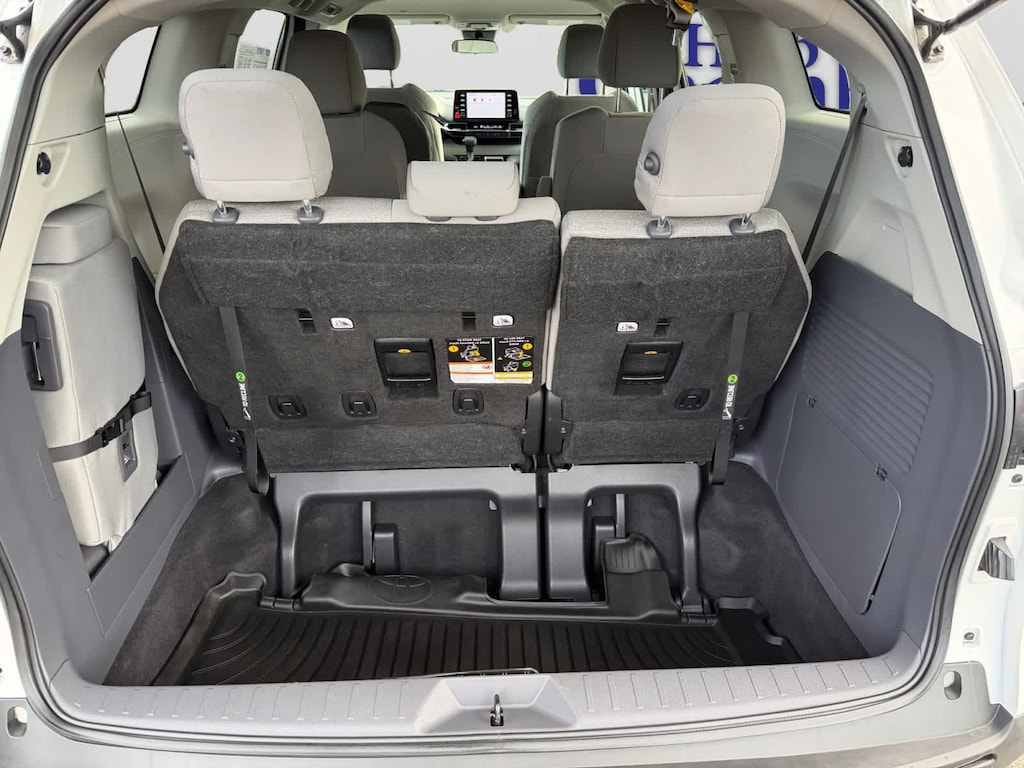 Used 2023 Toyota Sienna LE 8 Passenger Van Passenger Van