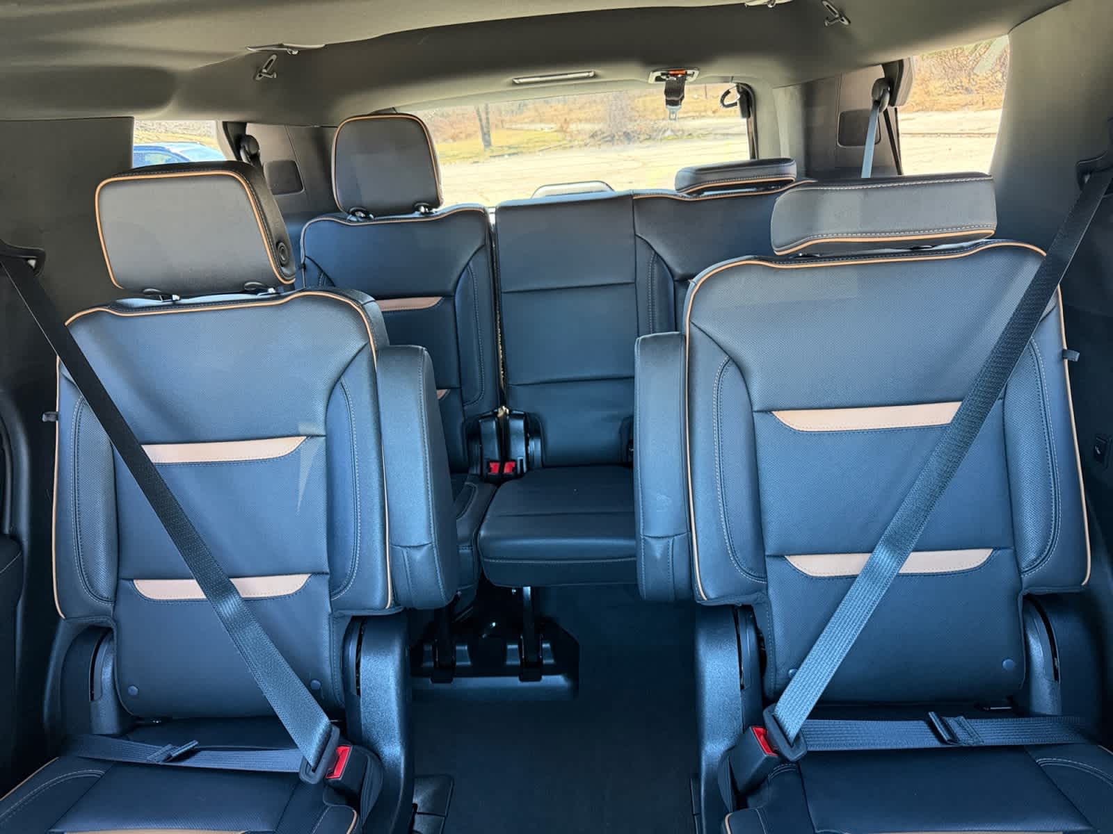 2023 GMC Yukon AT4 - Photo 38
