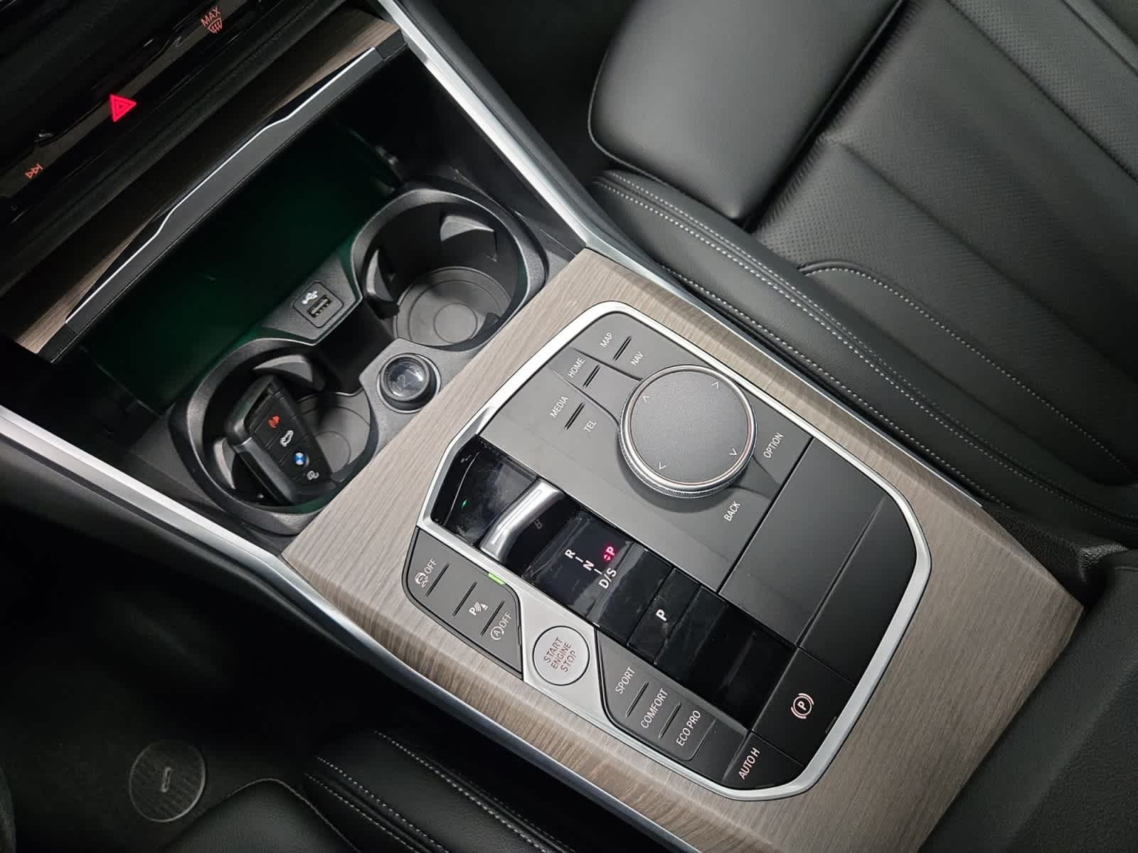 2025 BMW 3 Series 330i - Photo 27