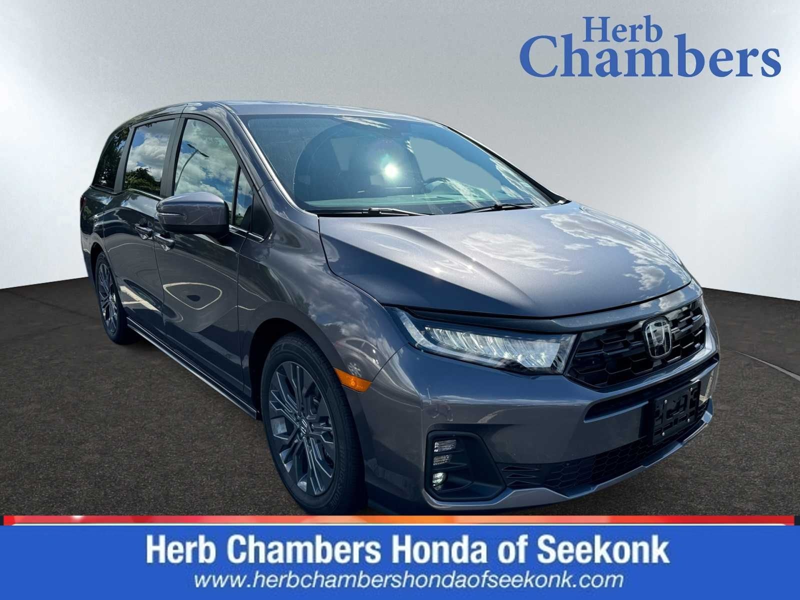 2026 Honda Odyssey Touring's photo