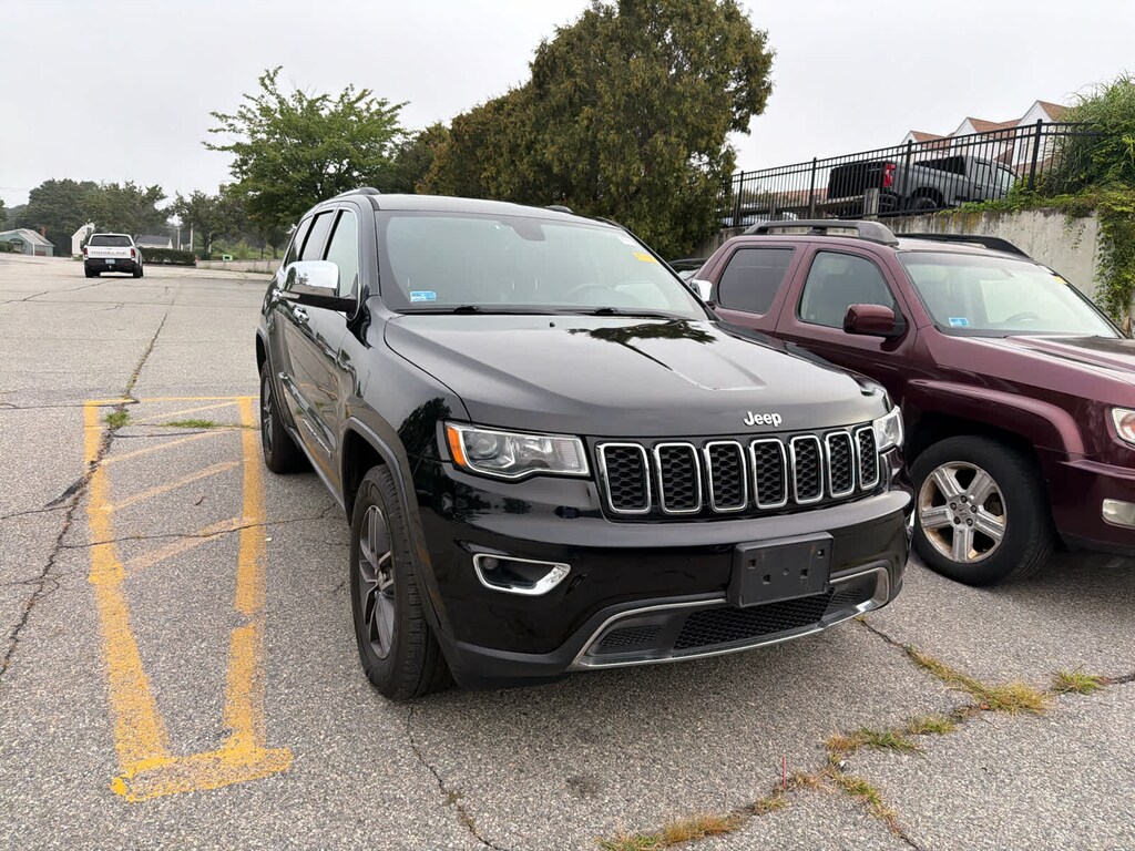 Used 2018 Jeep Grand Cherokee Limited 4x4 SUV