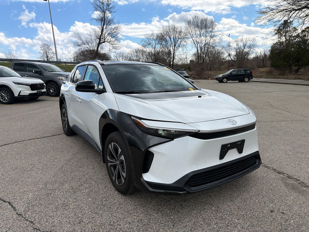 Used 2024 Toyota bZ4X XLE SUV