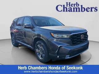 New 2025 Honda Pilot EX-L SUV near Boston