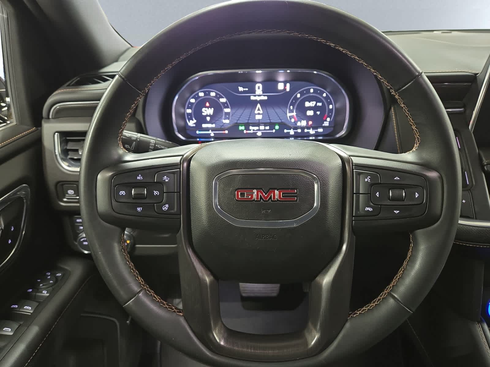2023 GMC Yukon AT4 - Photo 20