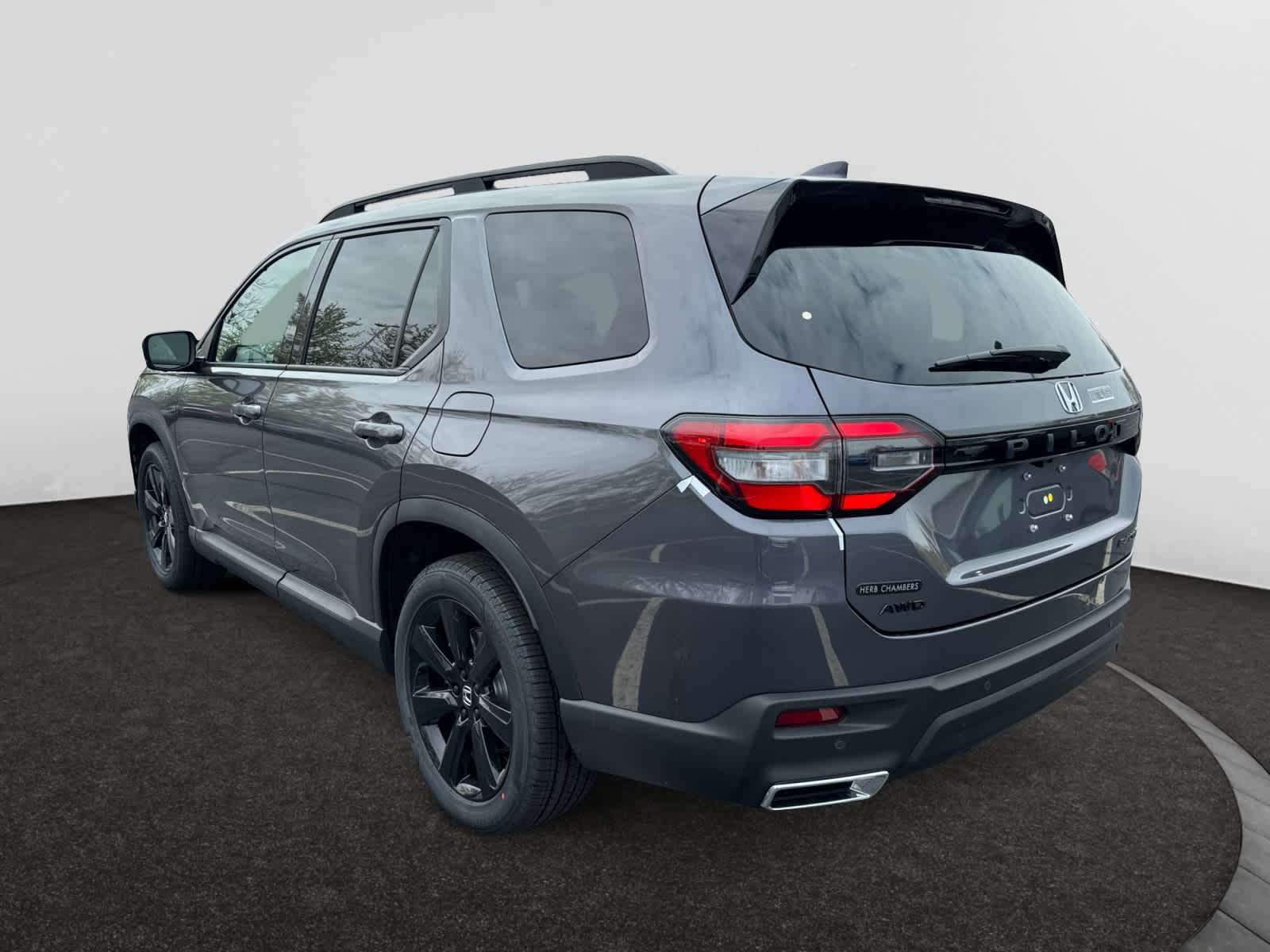 2025 Honda Pilot Black Edition photo 2