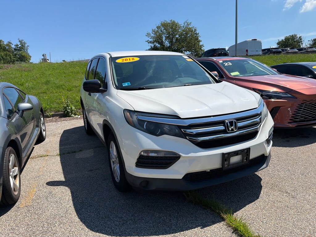 Used 2018 Honda Pilot LX AWD SUV