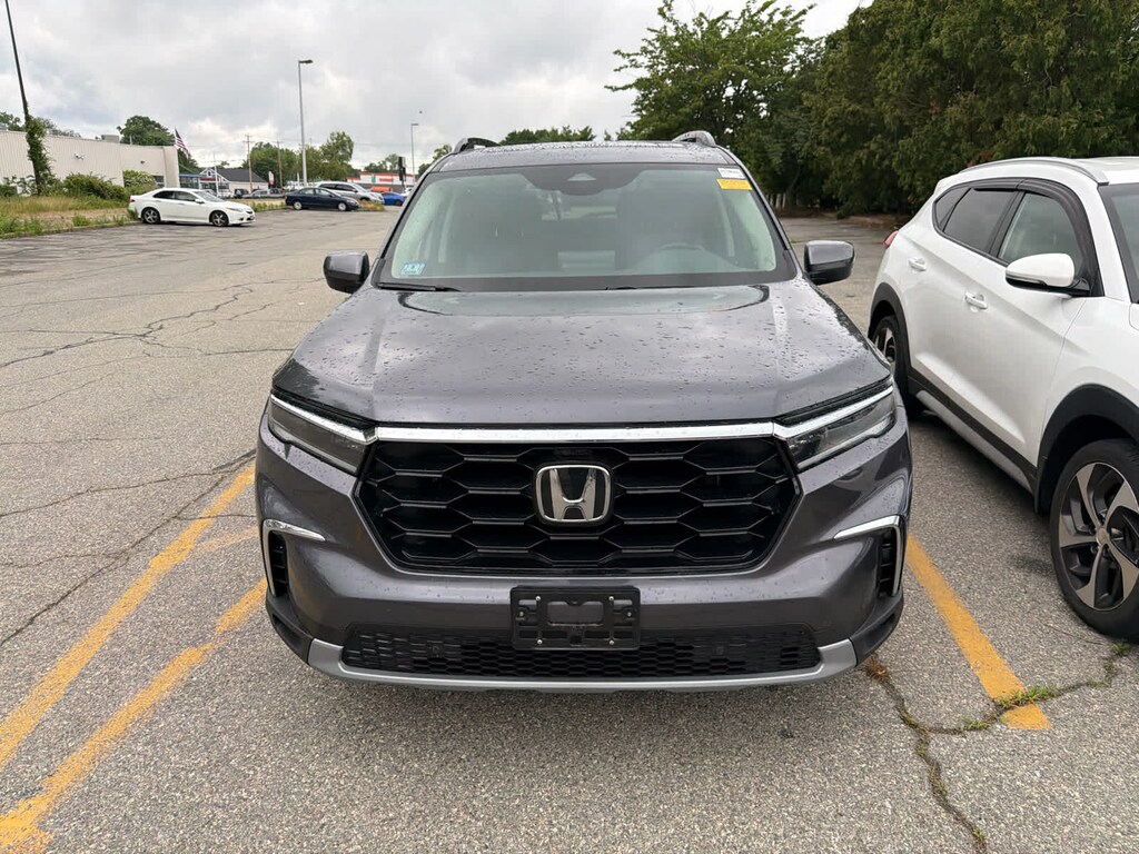 Used 2023 Honda Pilot Touring SUV