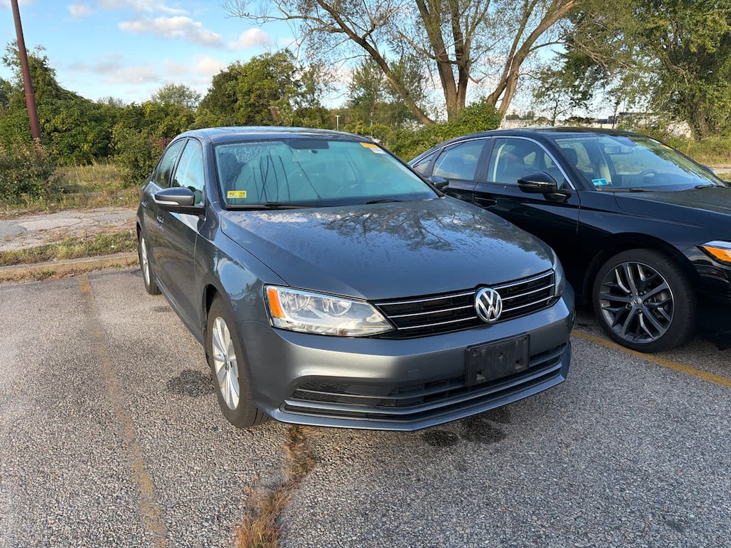 Used 2016 Volkswagen Jetta 1.4T SE w/Connectivity Automatic Sedan