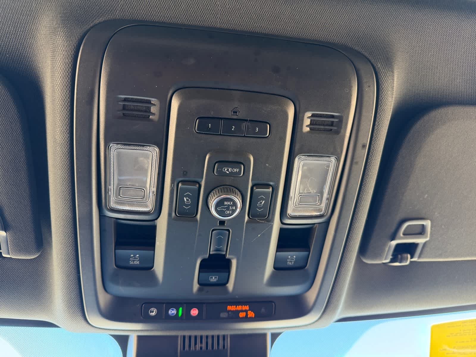 2023 GMC Yukon AT4 - Photo 32