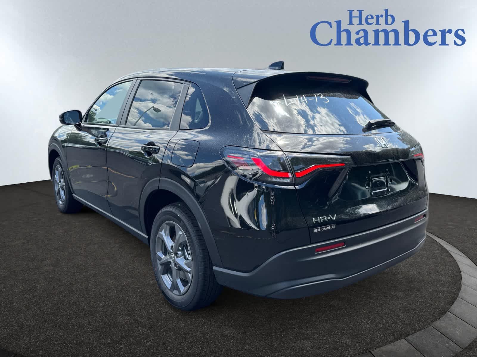 2026 Honda HR-V LX photo 3
