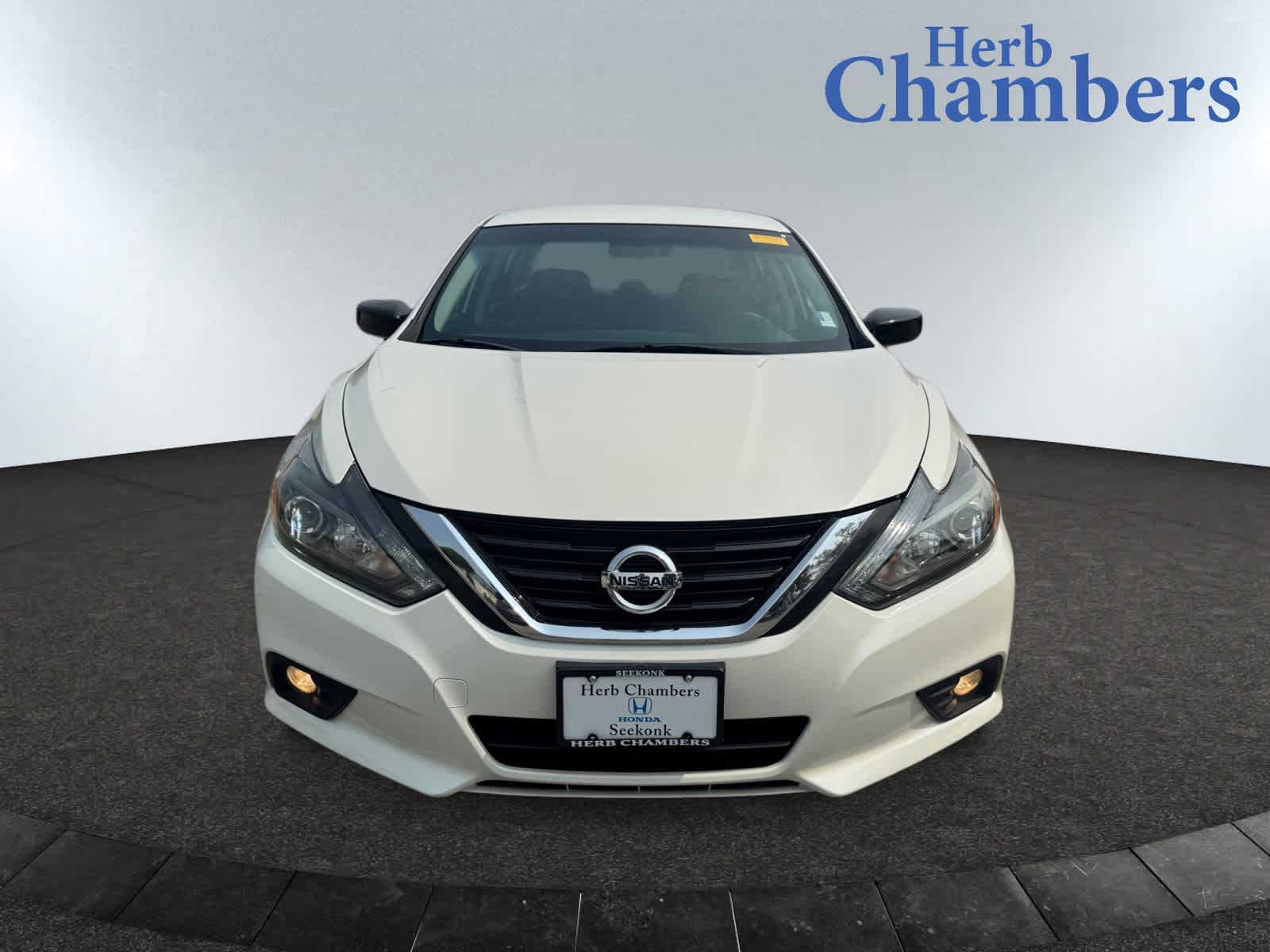 Used 2017 Nissan Altima SR with VIN 1N4AL3AP0HC239184 for sale in Seekonk, MA