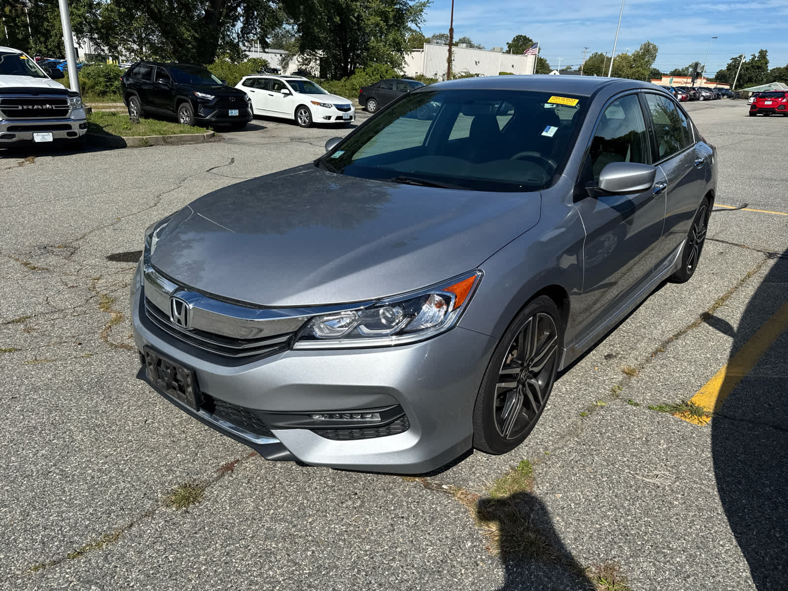 2016 Honda Accord Sport photo 2