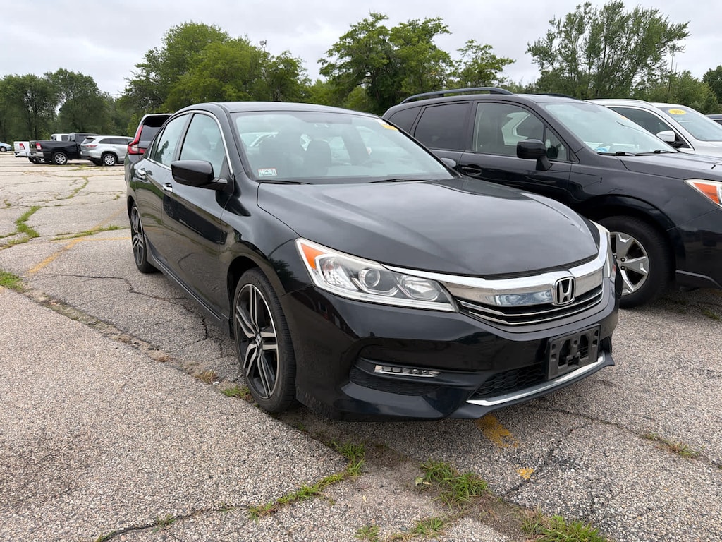 Used 2017 Honda Accord Sport SE Sedan