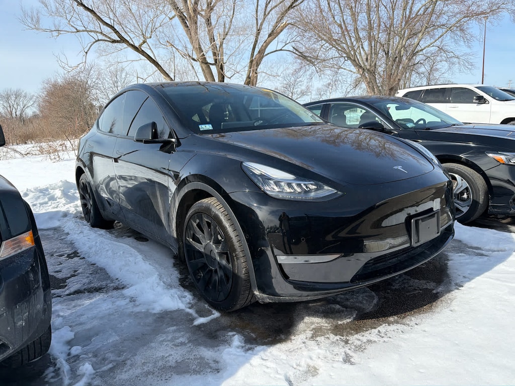 Used 2022 Tesla Model Y Long Range SUV