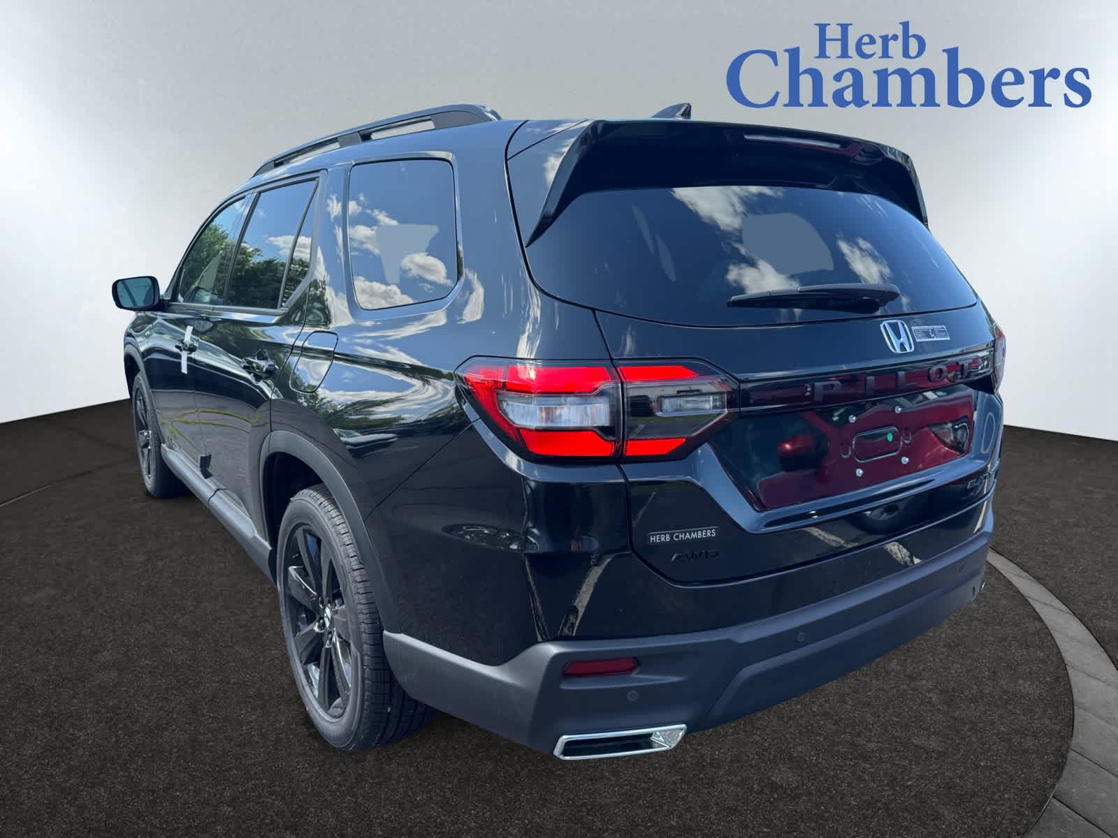 2025 Honda Pilot Black Edition photo 2