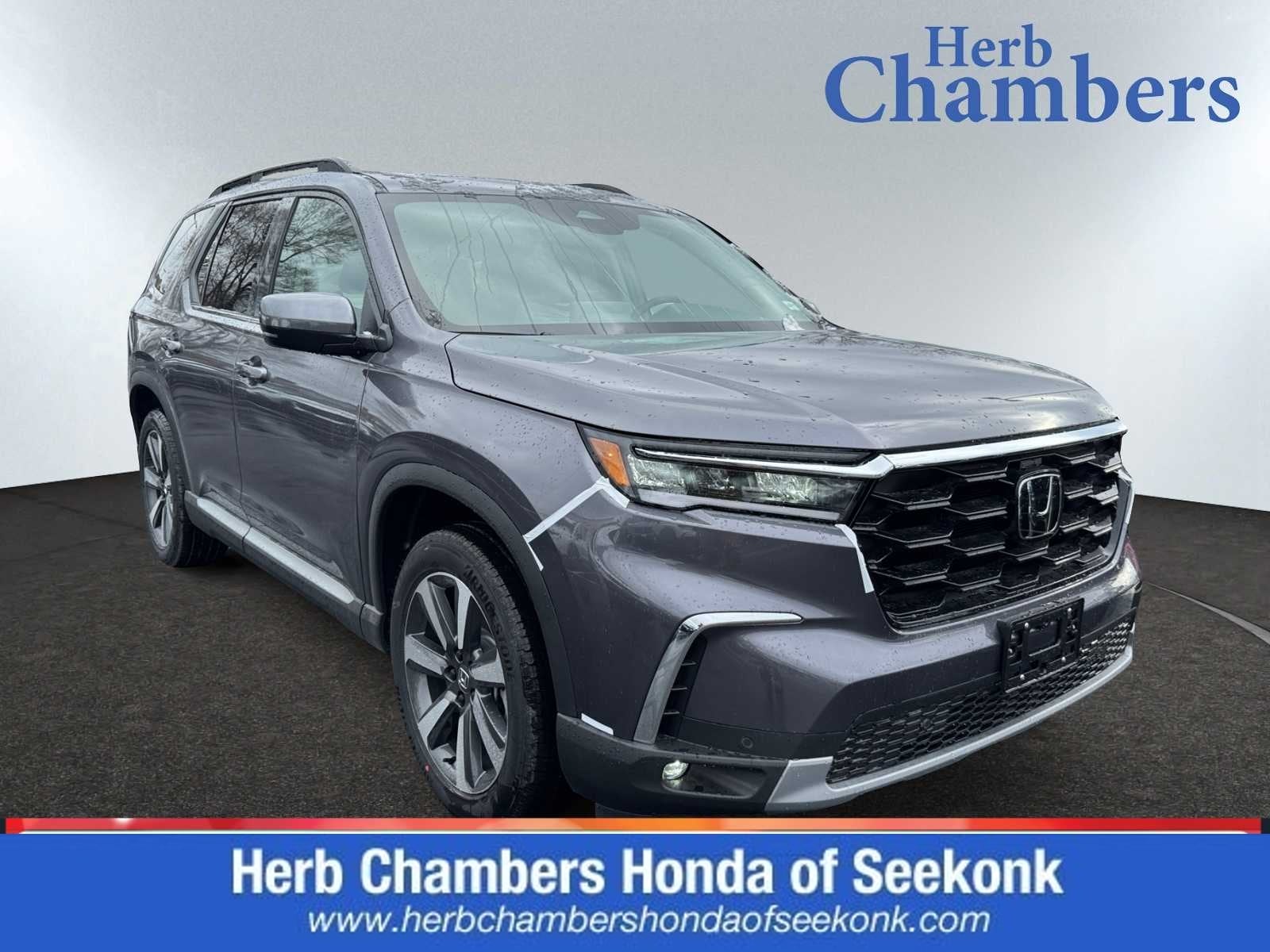 2025 Honda Pilot Touring's photo