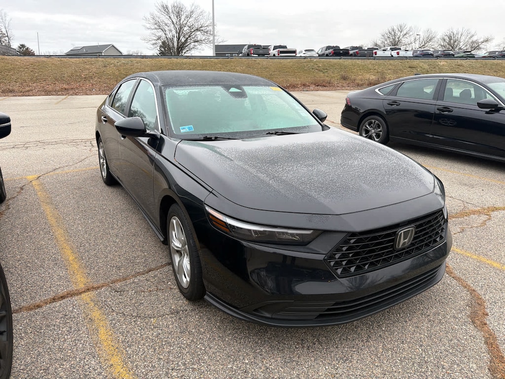 Used 2023 Honda Accord LX Sedan