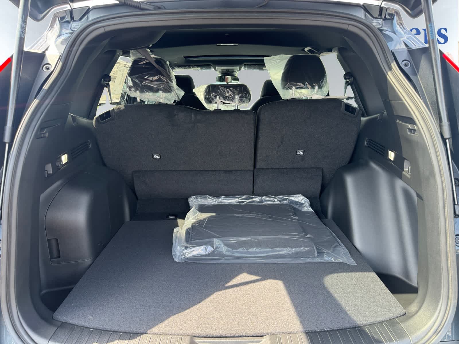 2026 Honda CR-V Hybrid Sport photo 4