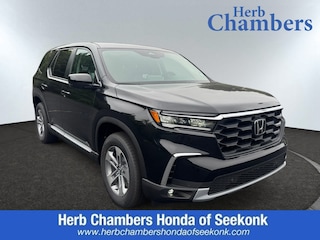 New 2025 Honda Pilot EX-L SUV near Boston