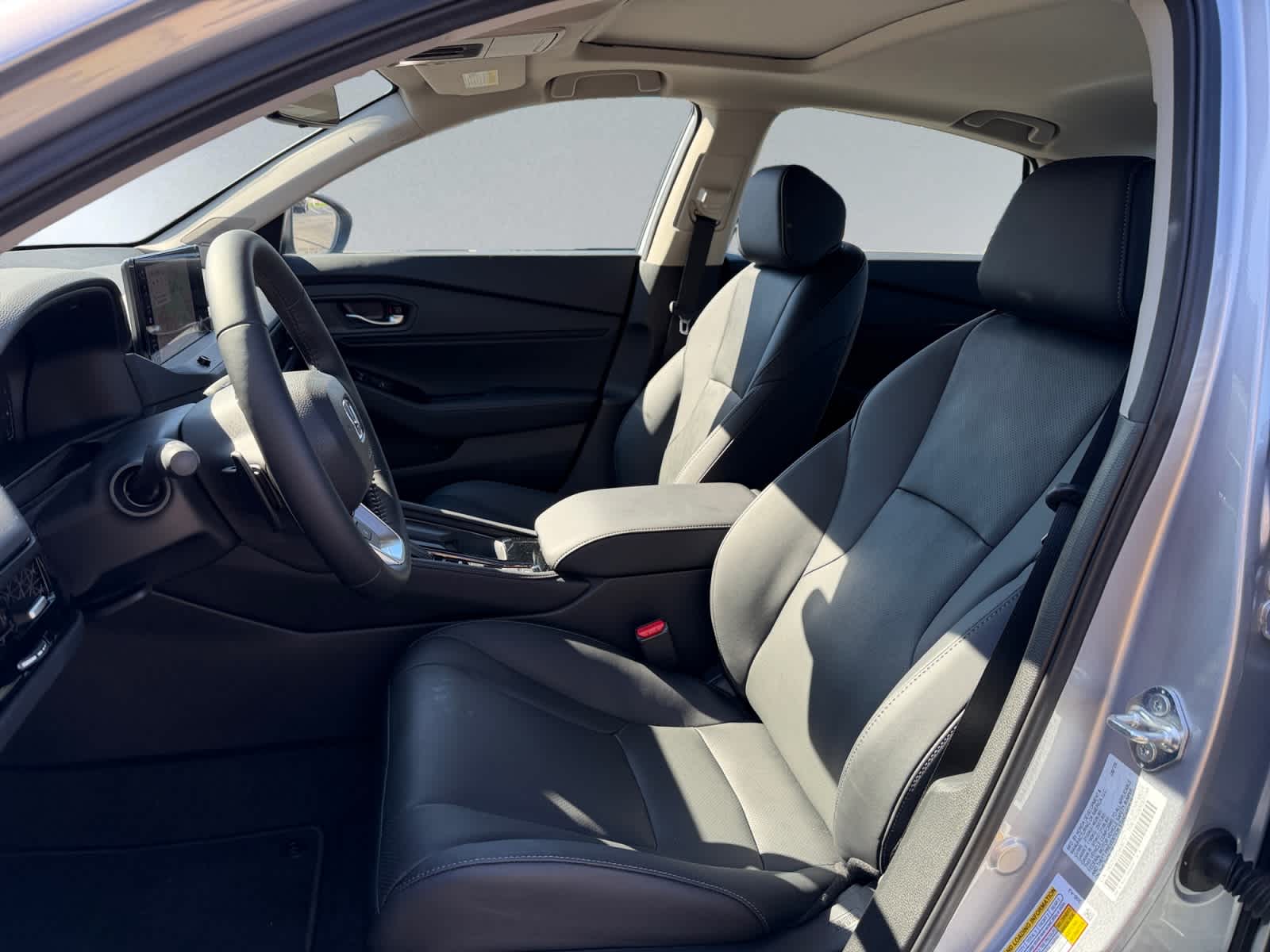 2025 Honda Accord Hybrid Touring - Photo 6