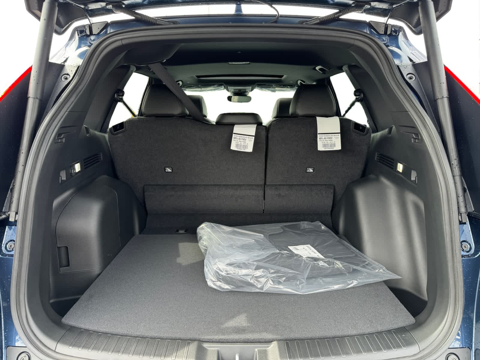 2026 Honda CR-V Hybrid Sport-L photo 4