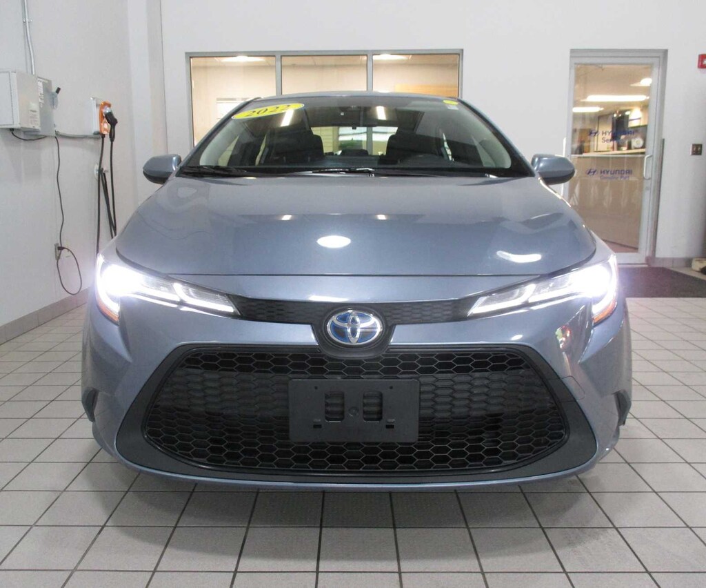 Used 2022 Toyota Corolla Hybrid LE Sedan
