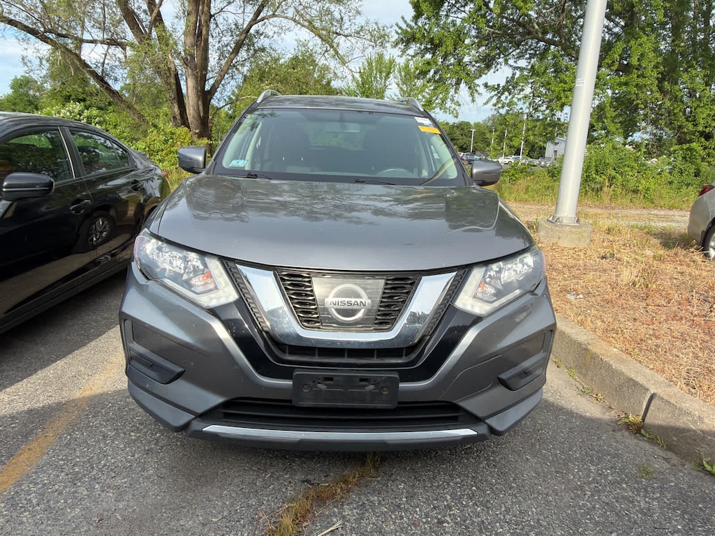 Used 2017 Nissan Rogue SV SUV