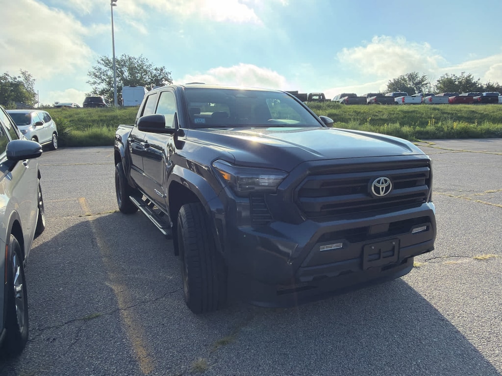 Used 2025 Toyota Tacoma SR5 Truck Double Cab
