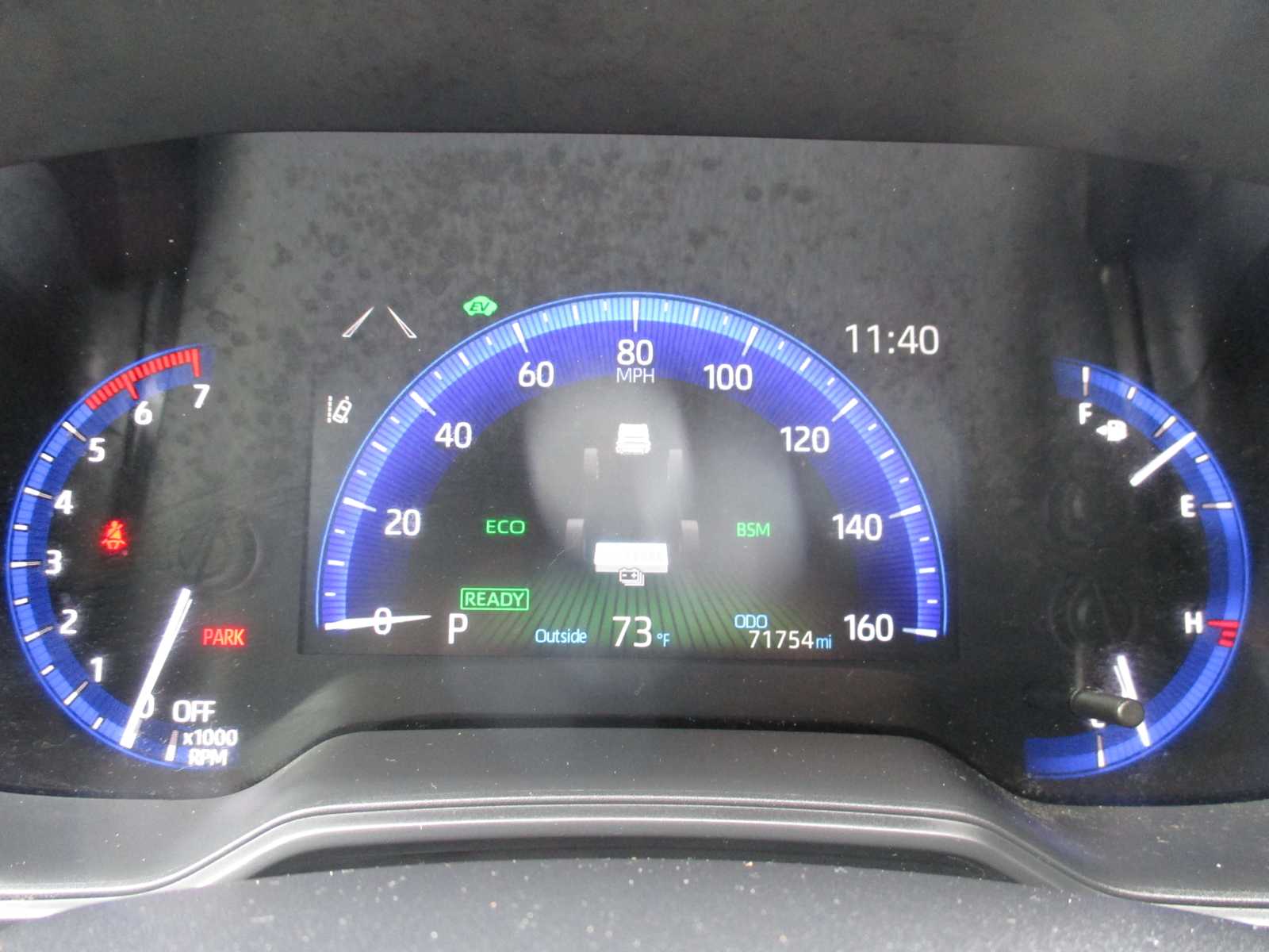 2022 Toyota Corolla Hybrid LE photo 4