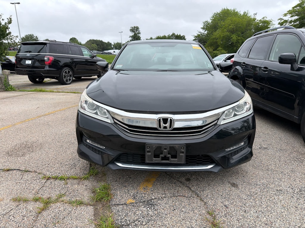 Used 2017 Honda Accord Sport SE Sedan