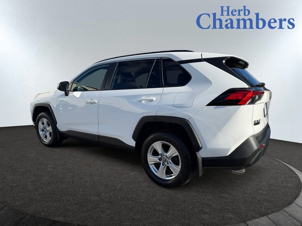 Used 2021 Toyota RAV4 XLE SUV
