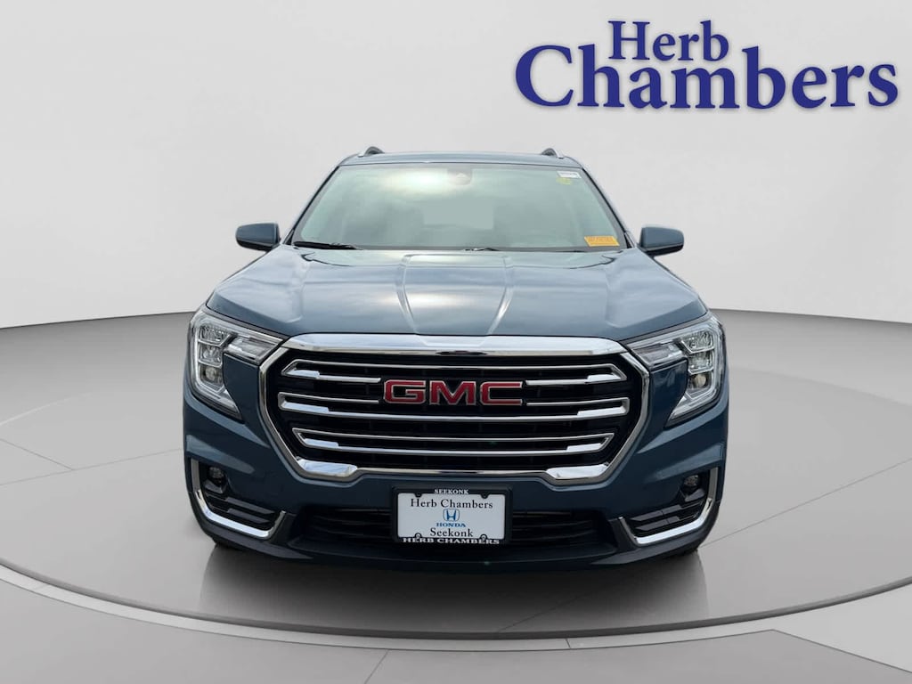 Used 2024 GMC Terrain SLT SUV