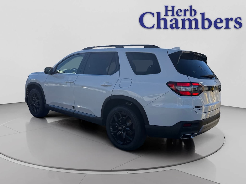 New 2025 Honda Pilot Touring+ SUV