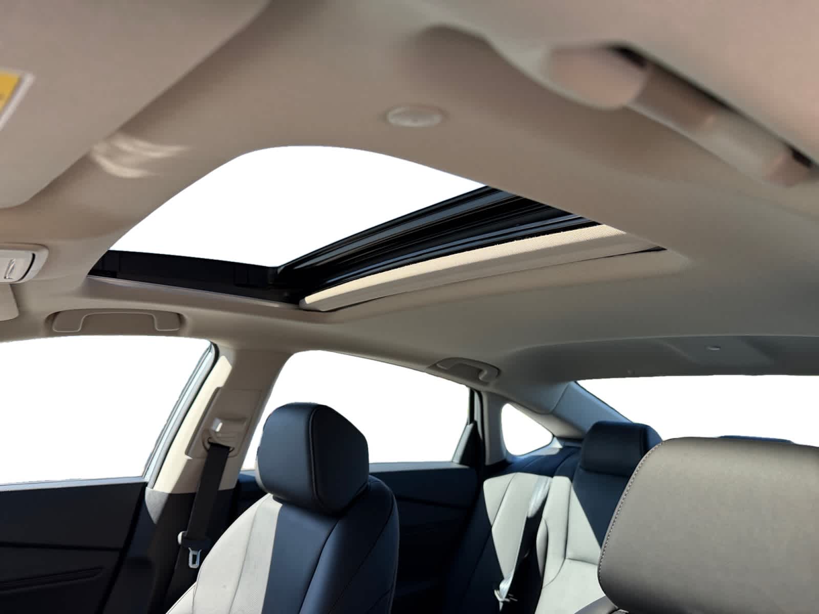 2025 Honda Accord Hybrid Touring - Photo 12