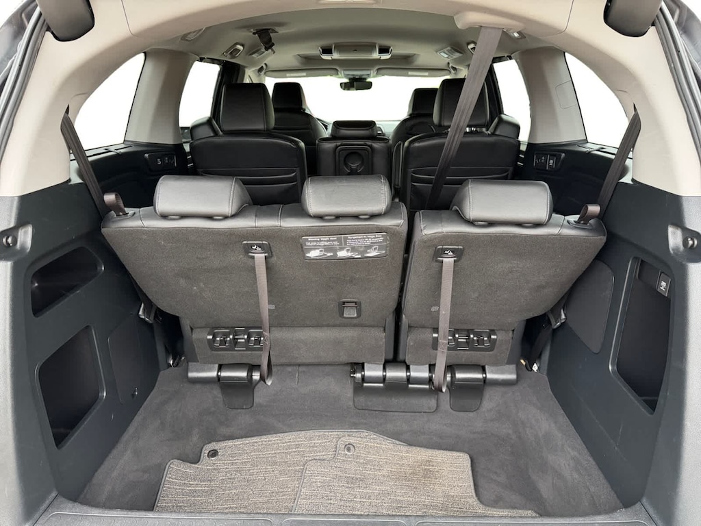 Used 2023 Honda Odyssey Touring Van