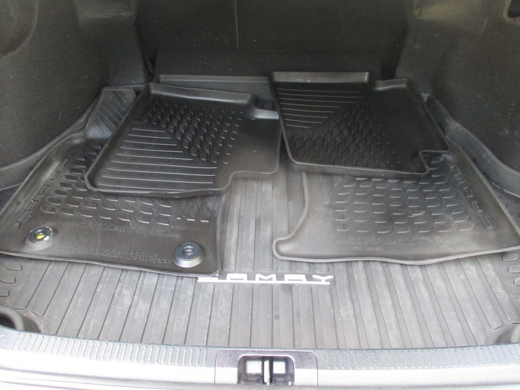 Used 2023 Toyota Camry SE Sedan