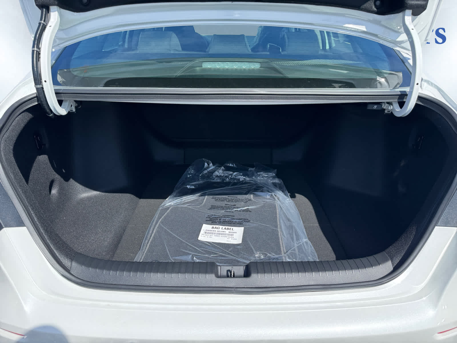 2025 Honda Accord LX photo 3
