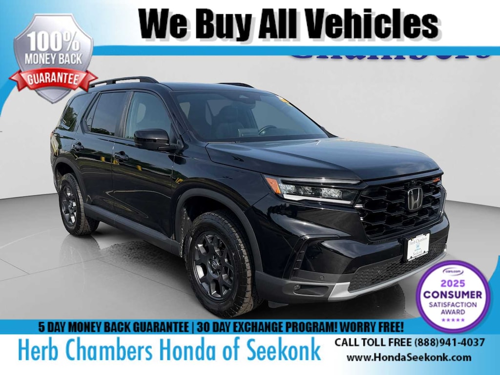 Used 2025 Honda Pilot TrailSport SUV
