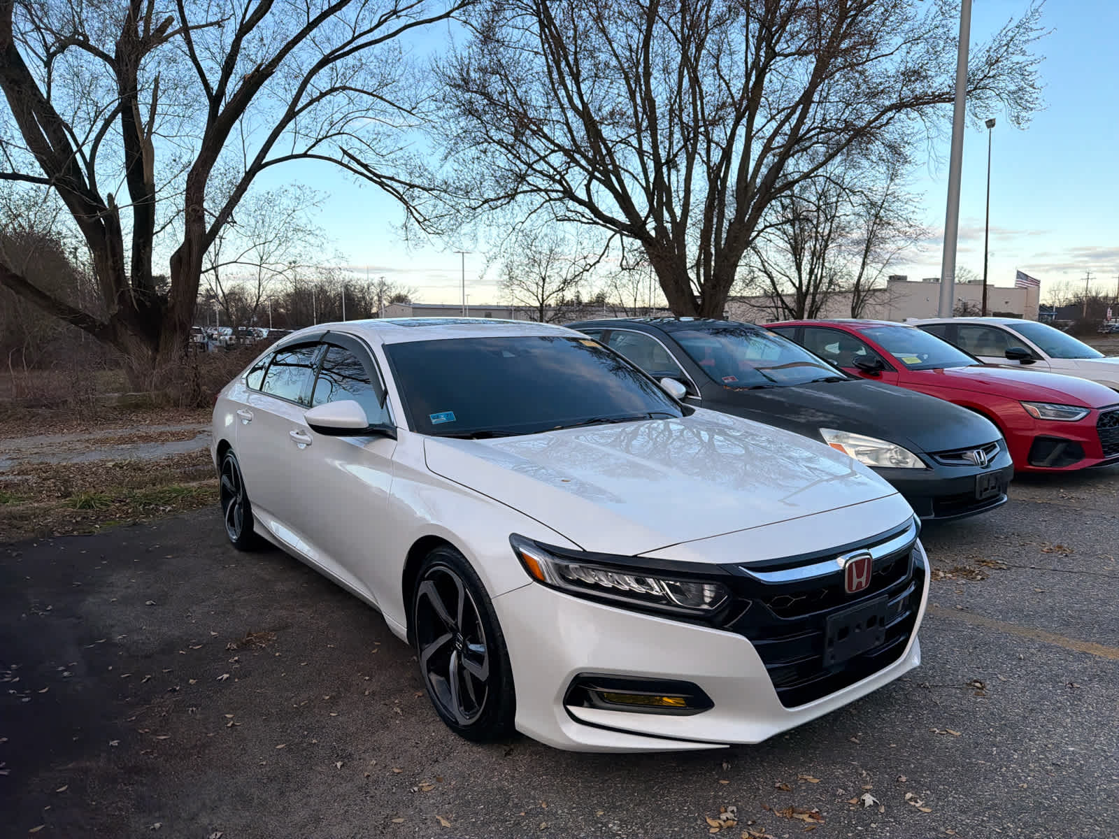 2020 Honda Accord Sport 2.0T photo 2