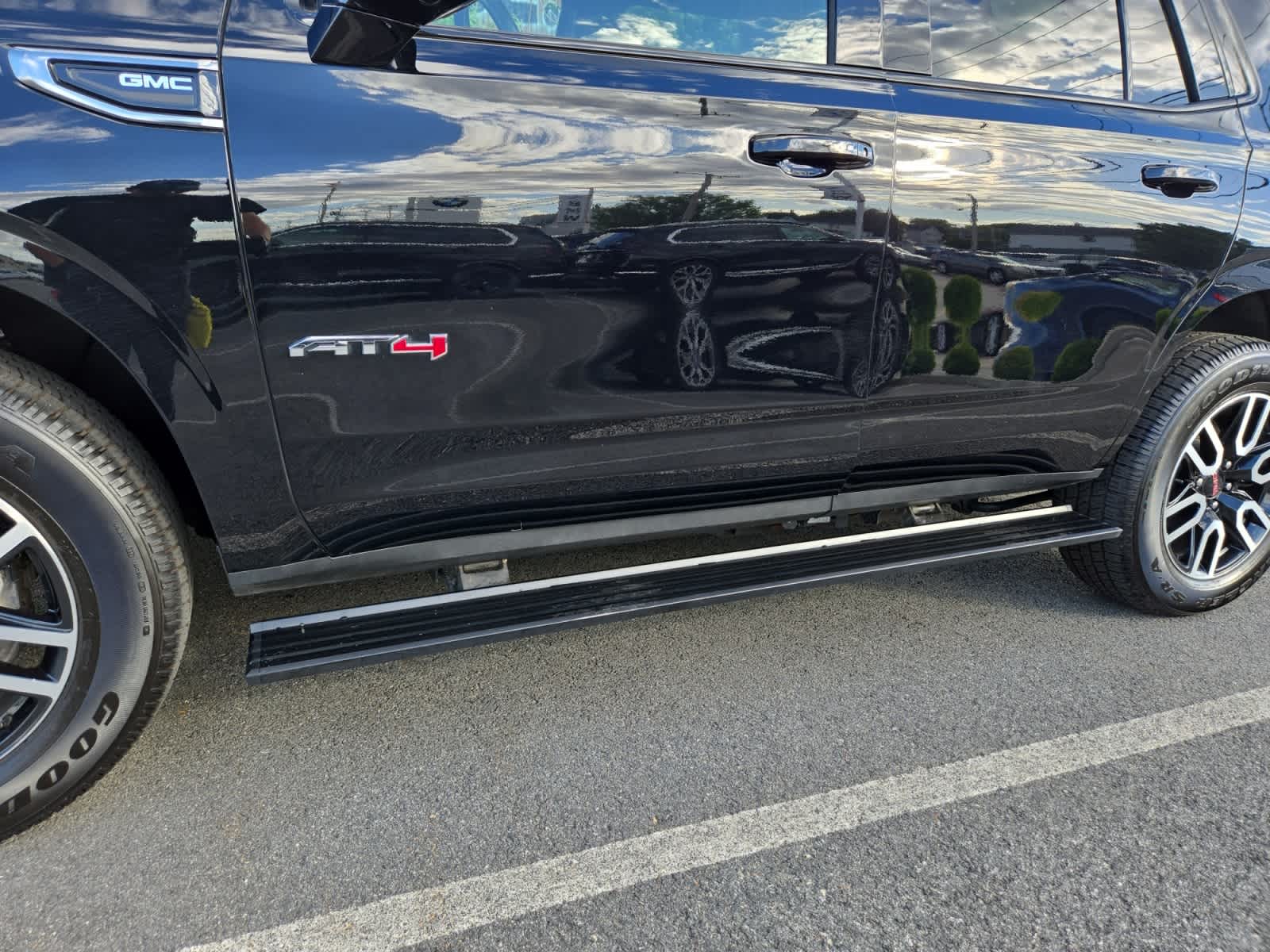 2023 GMC Yukon AT4 - Photo 52