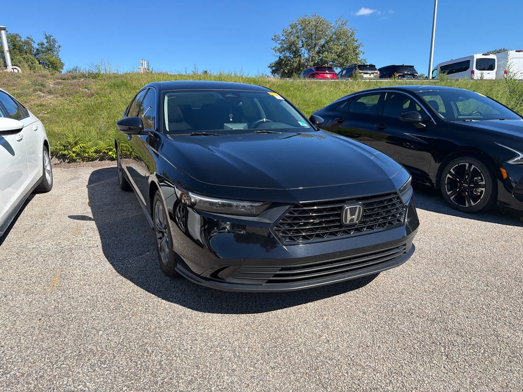 Used 2024 Honda Accord EX Sedan